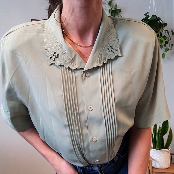 Vintage pastel green blouse - Picture 2 of 7